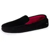 Image de Isotoner Chaussons ultra confortables et légers en coton biologique et semelle en cuir noir homme