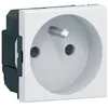 Image de LEGRAND Prise de courant avec terre 16A bornes automatiques 2 modules Mosaic blanc - Livré avec enjoliveur blanc