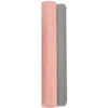 Image de Tapis de souris XXL en PU réversible rose et gris.