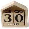 Image de Calendrier perpétuel en bois maisonnette - 73 x 8 x 34 cm