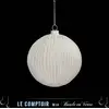 Image de Boule Striée Pailletée 10cm Verre Blanc - Atmosphera