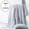 Image de Set De Plaid + Coussin Assorti En Tissu Peluche - Gris Acier - 125 X 150 Cm