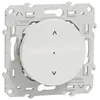Image de Interrupteur volet roulant 4A Zigbee qui permet de gérer les volets roulants en commande manuelle mais également via une box