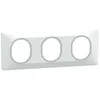 Image de Plaque de finition 3 postes - Horizontal - Ovalis - S320706F - Schneider - Blanc bague argent chromé