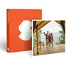 Image de Coffret Cadeau SMARTBOX - Séjour insolite en famille - 1 nuit avec petit-déjeuner pour 3 ou 4 personnes
