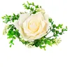 Image de Centre de table rose et feuillage ivoire 18 cm