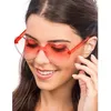 Image de Lunettes coeur verres fumés rouges adulte - Rouge