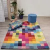 Image de tapis grand salon 160x230 fait main en laine multicolore rectangle motif damier