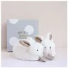 Image de DOUDOU ET COMPAGNIE Lapin - Coffret chaussons avec hochet Taupe 0-6 mois