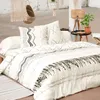 Image de Parure de lit - CDaffaires - Berbère - 200x200 cm - Blanc - 1 housse + 2 taies
