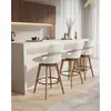 Image de Saly - chaise de bar en tissu bouclette et pieds en bois