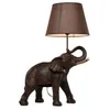 Image de Lampe de table Eléphant Safari - Kare Design - Original et colonial - Brun - Beige - Lin - Ethnique - Tissu