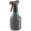 Image de GARDENA Pulvérisateur à gâchette   Capacité 0.75L   Utilisation 360°   Forme ergonomique   Indicateur de niveau intégré  