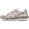 Image de Basket Asics GEL-NYC - Gris Blanc - Réf. 1201A789-103 - Tige en mesh synthétique - Fermeture à lacets