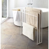Image de Barre De Séchage Autoportante Triple En Métal Pour Tapis De Bain