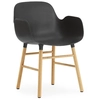 Image de NORMANN COPENHAGEN fauteuil FORM ARMCHAIR avec piètement en chêne (Noir - Polypropylène et chêne)