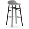Image de NORMANN COPENHAGEN tabouret FORM BARSTOOL H 75 cm avec piètement en bois noir (Gris - Polipropilene e legno nero)