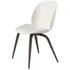 Image de GUBI chaise BEETLE DINING CHAIR base en chêne fumé (Alabaster white - Polypropylène et bois)