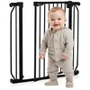 Image de Barrière de sécurité bébé LIONELO Truus Slim - 75-105 cm - Fixation par pressio - Sans perçage - Ouverture à double sens - Noir