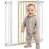 Image de Barrière de sécurité bébé LIONELO Truus Slim - 75-105 cm - Fixation par pression Sans perçage - Blanc/Bois