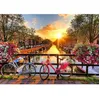 Image de Puzzle en bois 1010 pièces dont 100 pièces en forme dobjet ou danimaux