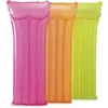 Image de Matelas Gonflable Pour Piscine Et Plage.