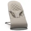 Image de BabyBjörn Transat Bliss - Tissé Classic quilt - Sable Gris - Ergonomique - Ajustable - Pliable