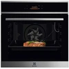 Image de Four Intégrable Multifonction 72l 60cm Pyrolyse Inox Electrolux Eoe7p12x