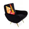 Image de SELETTI fauteuil rembourré TOILETPAPER ARMCHAIR (Tongue black - Tissu en polyester, Structure en bois, polyuréthane et métal)