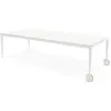 Image de MAGIS table avec roues BIG WILL 280 x 125 cm (Blanc Opaque - Pieds en aluminium mat et plateau en cristal trempé gravé)