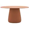 Image de QEEBOO table pour l'extérieur COBBLE avec le plateau en HPL 135 cm (Terre cuite - Polycarbonate recyclé et HPL)