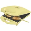 Image de Bestron Gaufrier Pour réaliser des gaufres en forme de coeur piquées sur des bâtonnets Design rétro 780 W Couleur: Jaune