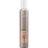 Image de Wella Professionals - Mousse volumisante à fixation légère Natural Volume Eimi 300ml