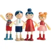 Image de Famille de poupées en bois