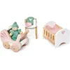 Image de Chambre de bébé pour maison de poupée