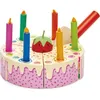 Image de Gâteau d'anniversaire arc-en-ciel à découper