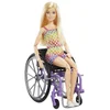 Image de Barbie fashionistas blonde avec fauteuil roulant