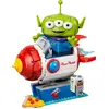 Image de LEGO Disney  Alien et la fusée Pizza Planet 43307