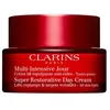 Image de Crème repulpante anti-rides au rétinol Multi-Intensive Jour Clarins 50ml