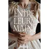 Image de Entre leurs mains - Annelise Heurtier - Casterman - broché - Roman adolescent