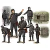 Image de Figurines militaires : Soldat soviétique Scud B Crew Trumpeter-TR00434