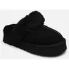 Image de Chaussons UGG W DISQUETTE pour Femme Noir 40