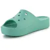 Image de Crocs, Femmes, Sandales, W's Classic Platform Slide, Bleu, (41, 41 1/3, 41.5, 42)