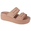 Image de Crocs, Femmes, Sandales, W's Brooklyn Buckle Low Wedge, Marron, Beige, (41, 41 1/3, 41.5, 42)