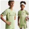 Image de Nike, Garçons, T-shirt de sport, Maillot de Football Dri-FIT Académie Mbappe (XL), Vert, Noir, XL