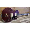 Image de D'angelico Guitars Deluxe SS Stairstep Trans Wine semi-akoestische gitaar met koffer (Guitare semi-acoustique, Caisses : Acajou (laminé), Dos : acajou (laminé), Manche : Érable, Table d'harmonie : Acajou (laminé), Touche : Palissandre), Guitare, Transparent