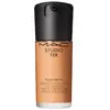 Image de M.A.C Studio Fix Fluid SPF15 - Fond de teint mat longue tenue enrichi en soin