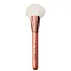 Image de M.A.C Bronzer Fan Brush 143S - Pinceau Poudre Bronzante