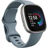 Image de Fitbit Versa 4 40 mm platine et bracelet en silicone bleu [Wi-Fi] en occasion ou reconditionné