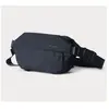 Image de Moment, Sac banane, Everything Sling 2L - Marine, Bleu